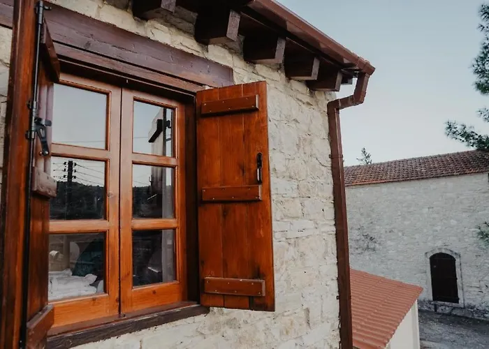 Stonehouse Hotel Monagri