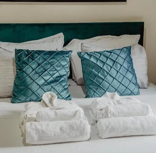 Stonehouse 4* Monagri