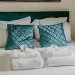 Stonehouse 4* Monagri