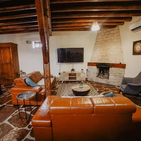 Stonehouse 4* Monagri