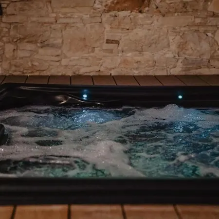 Hotell Stonehouse Monagri