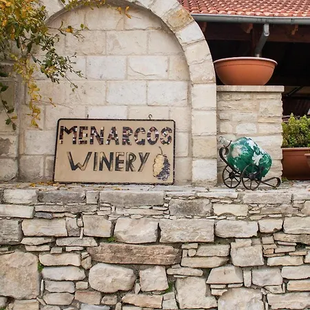 Stonehouse Отель Monagri