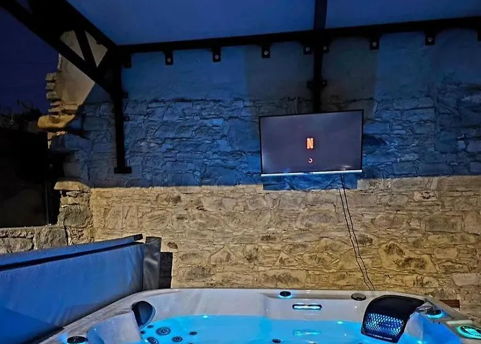 Hotell Stonehouse 4*