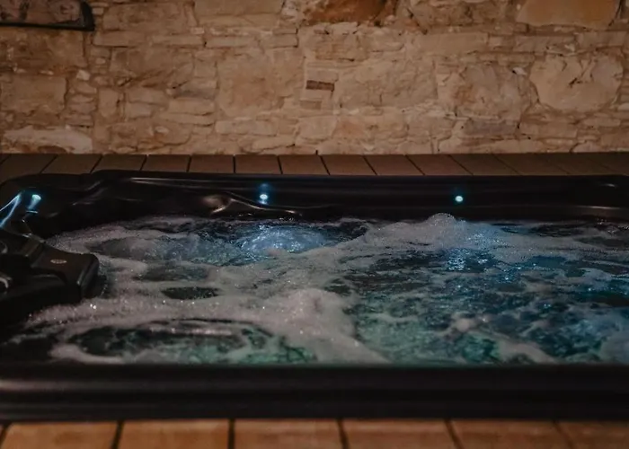 Hotell Stonehouse Monagri