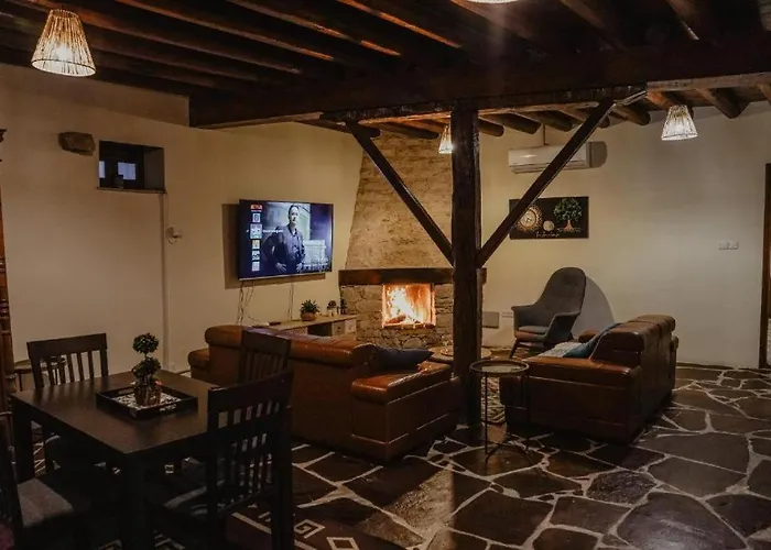 Hotell Stonehouse Monagri