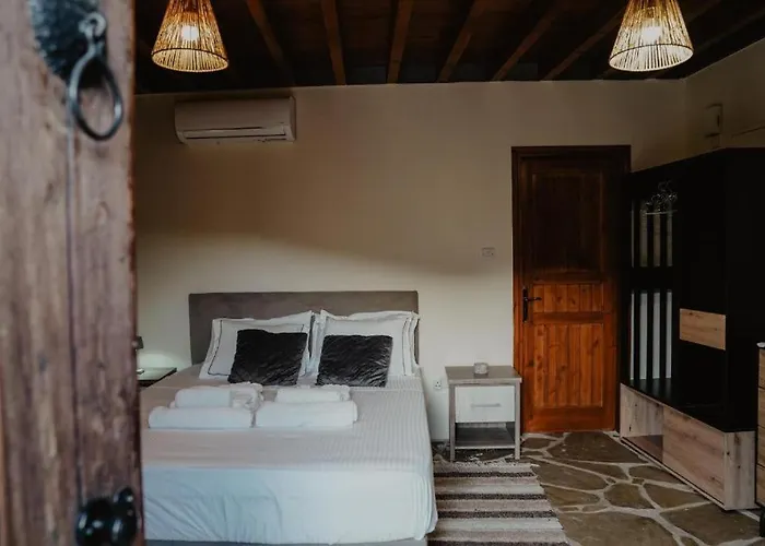 Stonehouse Hotell 4*