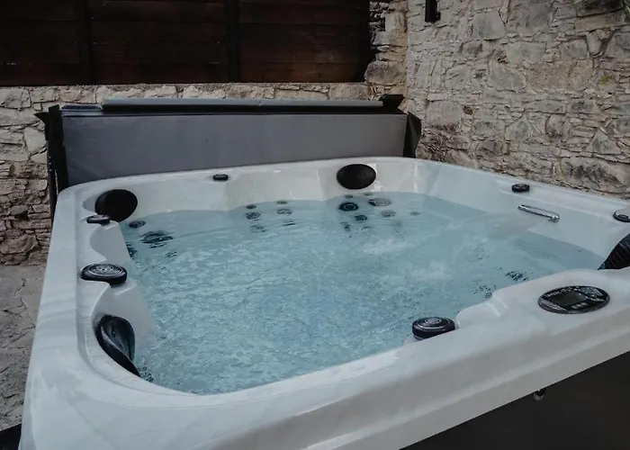 Hotell Stonehouse Monagri